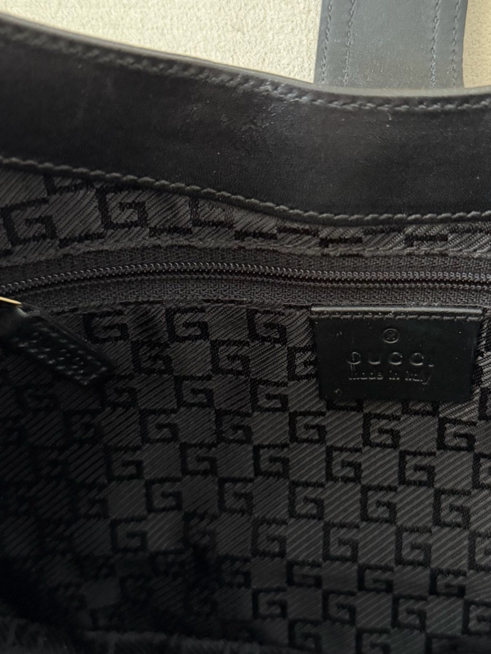 Gucci G Buckle Tom Ford Shoulder Bag - Picture 8 of 8